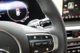 2020款起亚K5凯酷