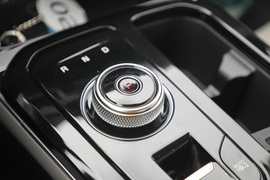 2020款起亚K5凯酷