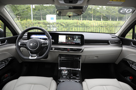 2020款起亚K5凯酷