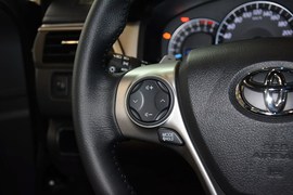 2014款丰田凯美瑞骏瑞