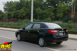 2009款东风风神S30抢先试驾