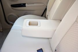 2013款长城C30