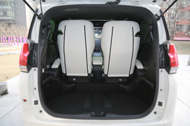 2020款雷克萨斯LM