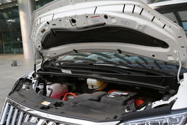 2020款雷克萨斯LM