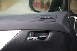 2020款雷克萨斯LM