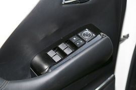 2020款雷克萨斯LM