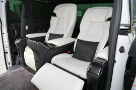 2020款雷克萨斯LM