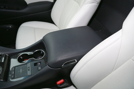 2020款雷克萨斯LM