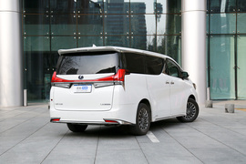 2020款雷克萨斯LM