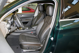 2021款阿尔法罗密欧Stelvio