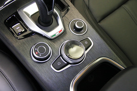 2021款阿尔法罗密欧Stelvio