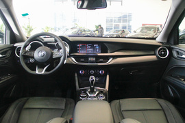 2021款阿尔法罗密欧Stelvio