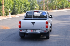 2021款东风锐骐皮卡