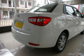 2009款东风风神S30抢先试驾