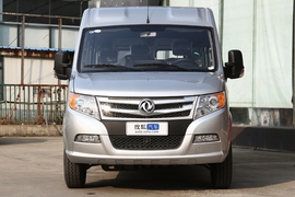   2020款 东风御风 V9 2.5T物流车长轴中顶7座国V ZD25