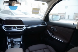 2021款宝马325Li