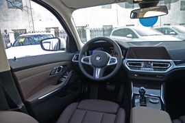 2021款宝马325Li