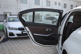 2021款宝马325Li