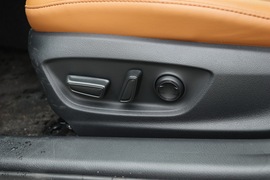 2021款广汽丰田凯美瑞