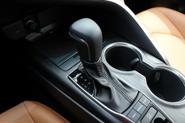 2021款广汽丰田凯美瑞