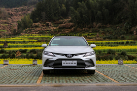 2021款广汽丰田凯美瑞