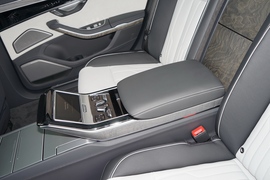 2021款奥迪A8L