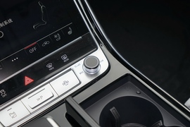 2021款奥迪A8L