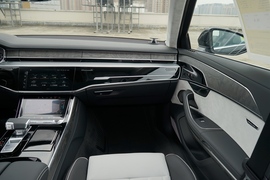 2021款奥迪A8L