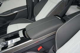 2021款奥迪A8L
