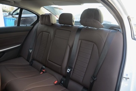 2021款宝马325Li