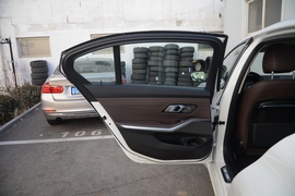 2021款宝马325Li