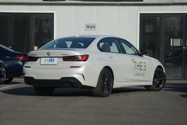 2021款宝马325Li