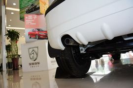 2012款宝骏乐驰1.0L手动优越型