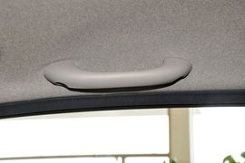 2012款宝骏乐驰1.0L手动优越型