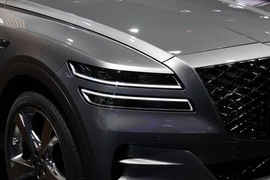 捷尼赛思GV80