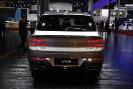 捷尼赛思GV80