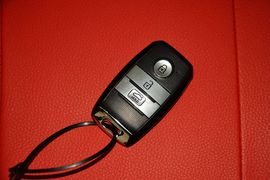 2014款起亚速迈1.6T豪华版