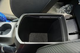 2014款起亚速迈1.6T豪华版