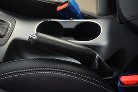 2014款起亚速迈1.6T豪华版