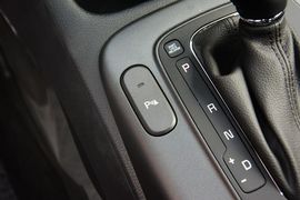 2014款起亚速迈1.6T豪华版