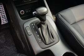 2014款起亚速迈1.6T豪华版