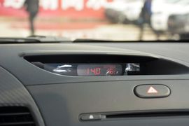 2014款起亚速迈1.6T豪华版