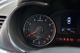 2014款起亚速迈1.6T豪华版