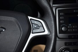 2013款奇瑞瑞虎精英版1.6L手动贺岁版DVVT