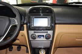 2013款奇瑞瑞虎精英版1.6L手动贺岁版DVVT