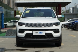   2021款 Jeep指南者 220T 自动领先版