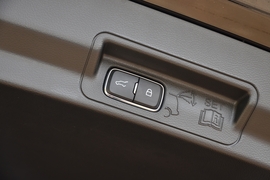 2020款福特探险者