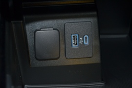 2020款福特探险者