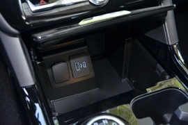 2020款福特探险者