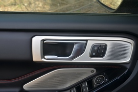 2020款福特探险者